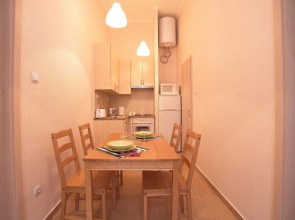 Opera Guesthouse & apartments