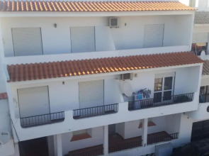 Studio Apartment with Sea View & Fibre Internet