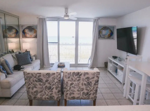 Pelican Beach 0210 1 Bedroom Home