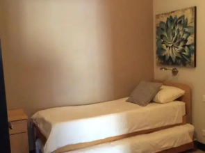 Mobydick Apartments by RBG