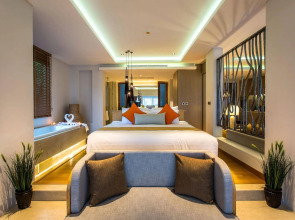 Crest Resort & Pool Villas