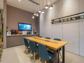 Home Inn Selected(Shanghai North Sichuan Road Baoshan Road subway station store)