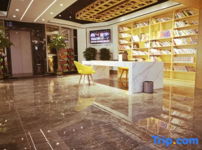 Youth E-sports Hotel