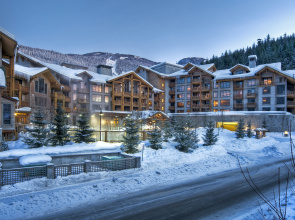 First Tracks Lodge, by Lodging Ovations
