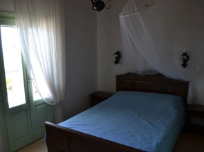 Villa Ioanna - Vacation Houses for Rent Close to the Beach