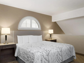 Eastland Suites Hotel & Conference Ctr, Trademark by Wyndham