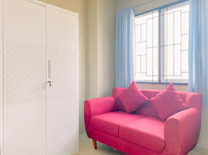 Warm And Homey Studio At Royal Sentul Park Apartment