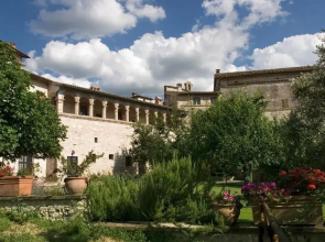 Le Logge di Silvignano Historic House