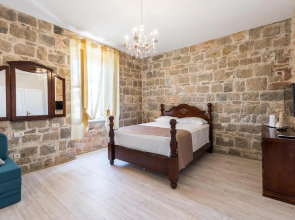 PIETRA ROSSA Luxury Rooms