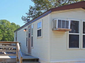 Circle M RV & Camping Resort - Caravan Park