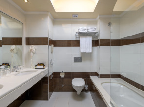 La Marquise Luxury Resort Complex