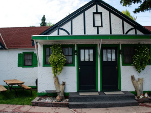 Chalet Motel