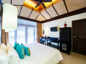 Impiana Beachfront Resort Patong, Phuket