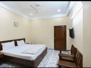 Hotel The Shubham