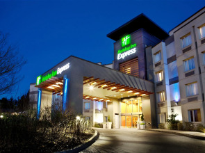 Holiday Inn Express & Suites Langley by IHG
