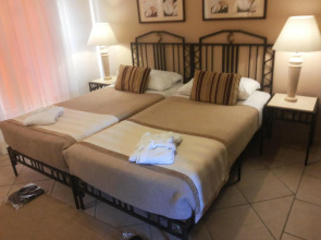 Отель JAZ Neo Ivory