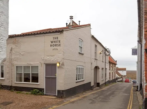 The White Horse Blakeney