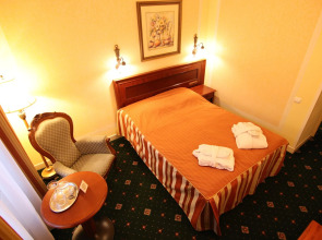 Humboldt Park Hotel And Spa