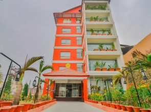 Capital O 753 Ratna Hotel