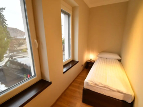 Tweed House-superior villa in a calm neighborhood