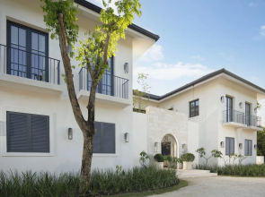 Villa Escondida by Lumina