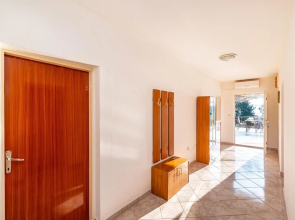 Stunning Apartment in Jasenice With 3 Bedrooms and Wifi