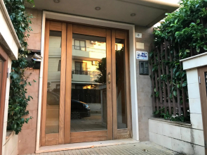 F&G 71100 - Appartamento sanificato con prodotti conformi al DGPRE 05443 - colazione inclusa - in zona tranquilla e riservata - a pochi min dall aeroporto - box auto privato su richiesta