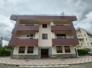 Cross Apartments and Tours