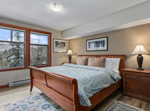 2201 - Two Bedroom Standard Eagle Springs East 2 Condo