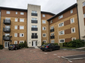 Karah Suites - Manley Gardens Apartments