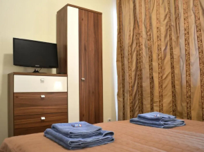 Airport Glossel Panzi