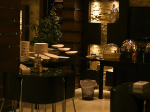 Rest Night Serviced Apartments - AL Nafal