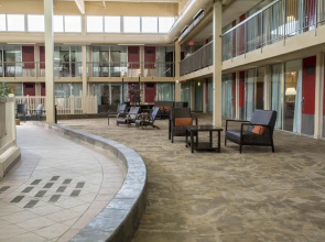 Grand Idaho Inn & Suites