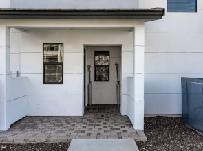 Stunning Home In a Great Location 2-car Garage