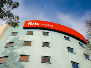 Ibis London Heathrow T5