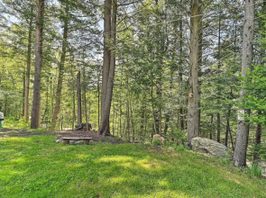 Cabin in the Untouched Woods - 3 Miles to Ski