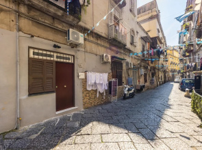 Miracoli 60 in Naples