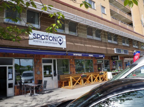 Spoton Hostel & Sportsbar