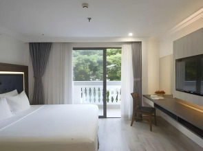 Seven Seas Hotel and Apartment