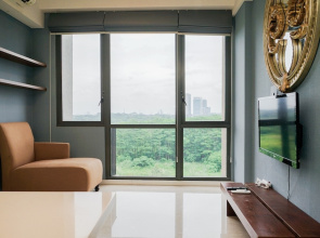 Minimalist 1Br With Study Room At Marigold Nava Park Apartment