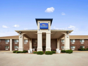 Baymont Inn & Suites Lincoln