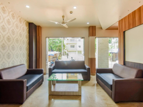 CAPITAL O75732 Hotel Aatithya