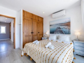 Apartment Julio Pomar, swimming pool
