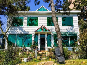 Yeosu Hayanjeongwon Pension