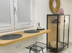 Pequeña suite independiente al lado Burgas