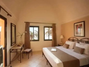 Sol Y Mar Shams Suites