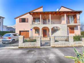 Apartment 1551