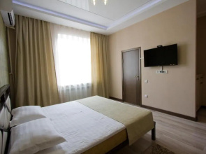 Center Hotel