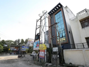 Hotel RP Grand Titanium by OYO Rooms