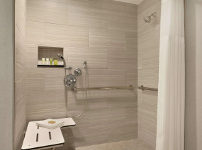 Hilton Checkers Los Angeles